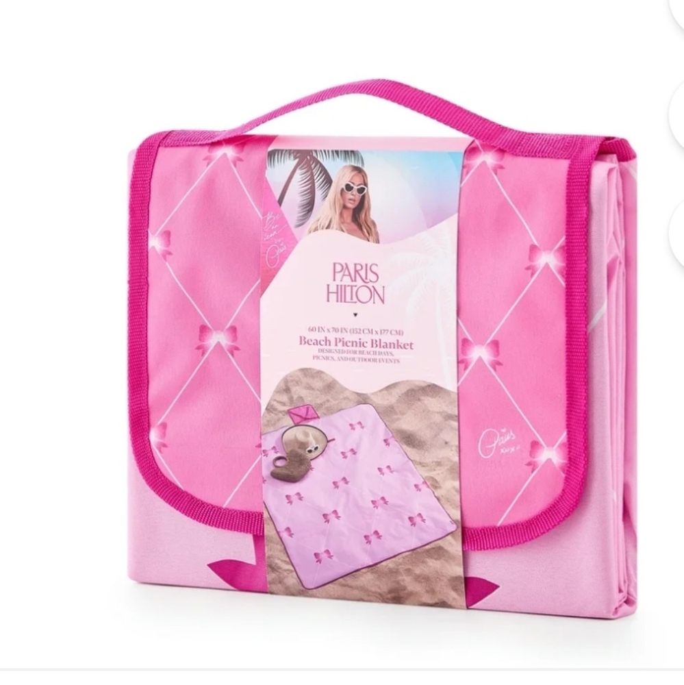 Paris Hilton Pink Beach Blanket - Picture 2 of 8